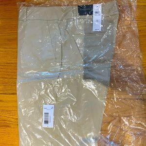 NEW Ann Taylor Boardwalk Shorts Khaki 10